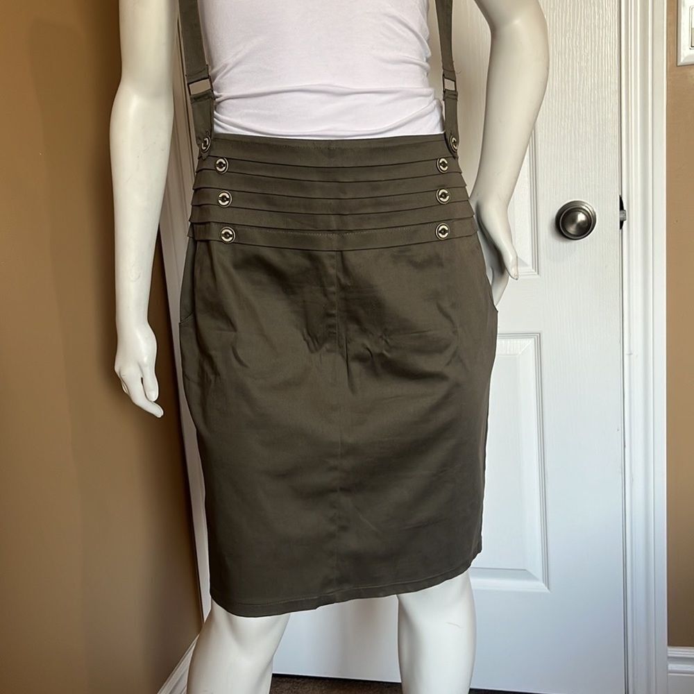 Beautiful skirt/ Size 44 - Picture 4 of 13